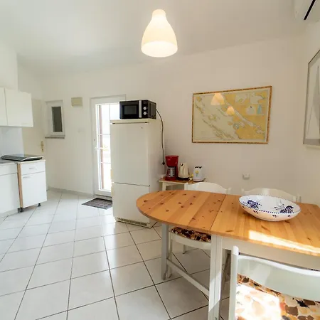 Apartment Marin Vinjerac